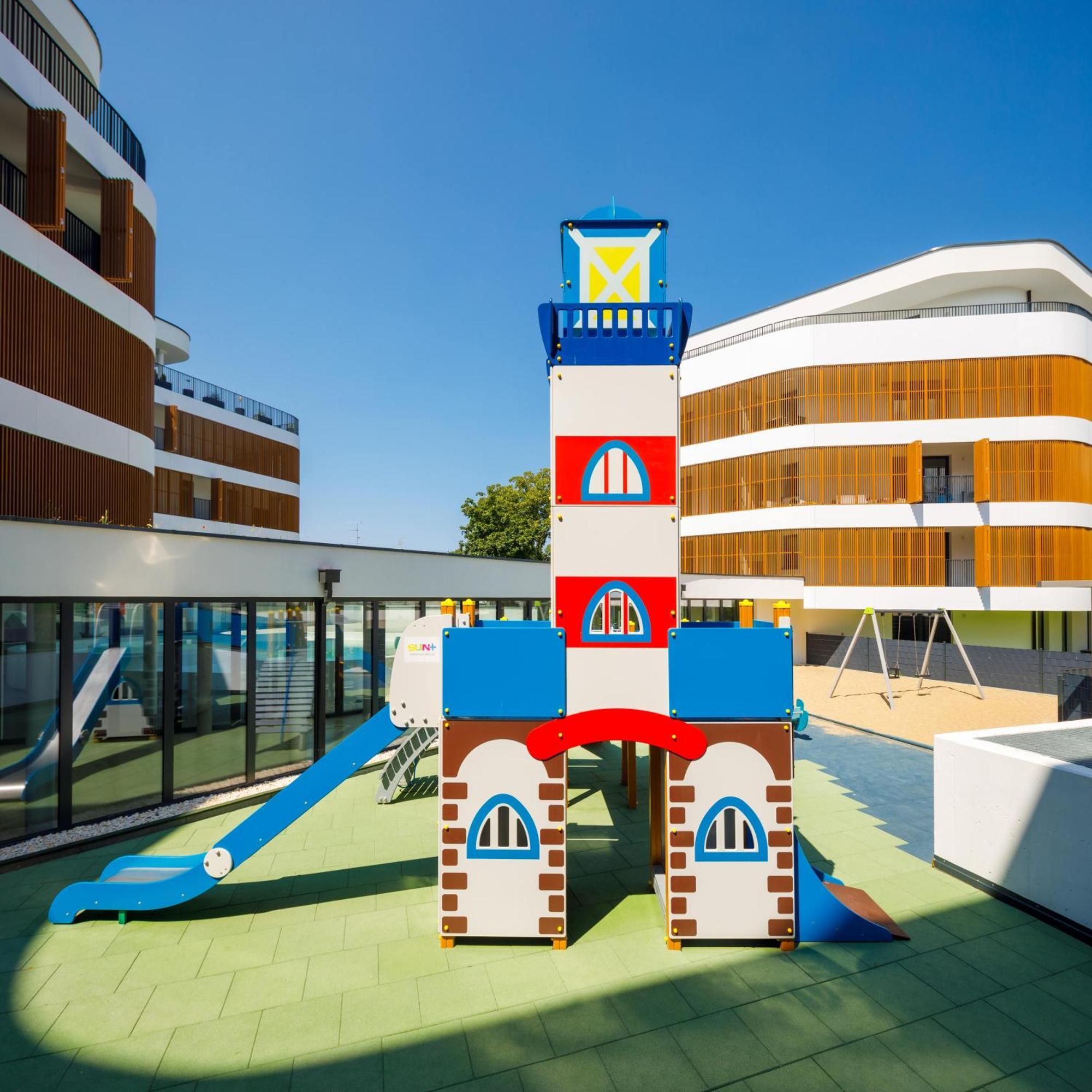 Baltic Waves Resort By Pi Apartments ミエンジズドロイェ エクステリア 写真